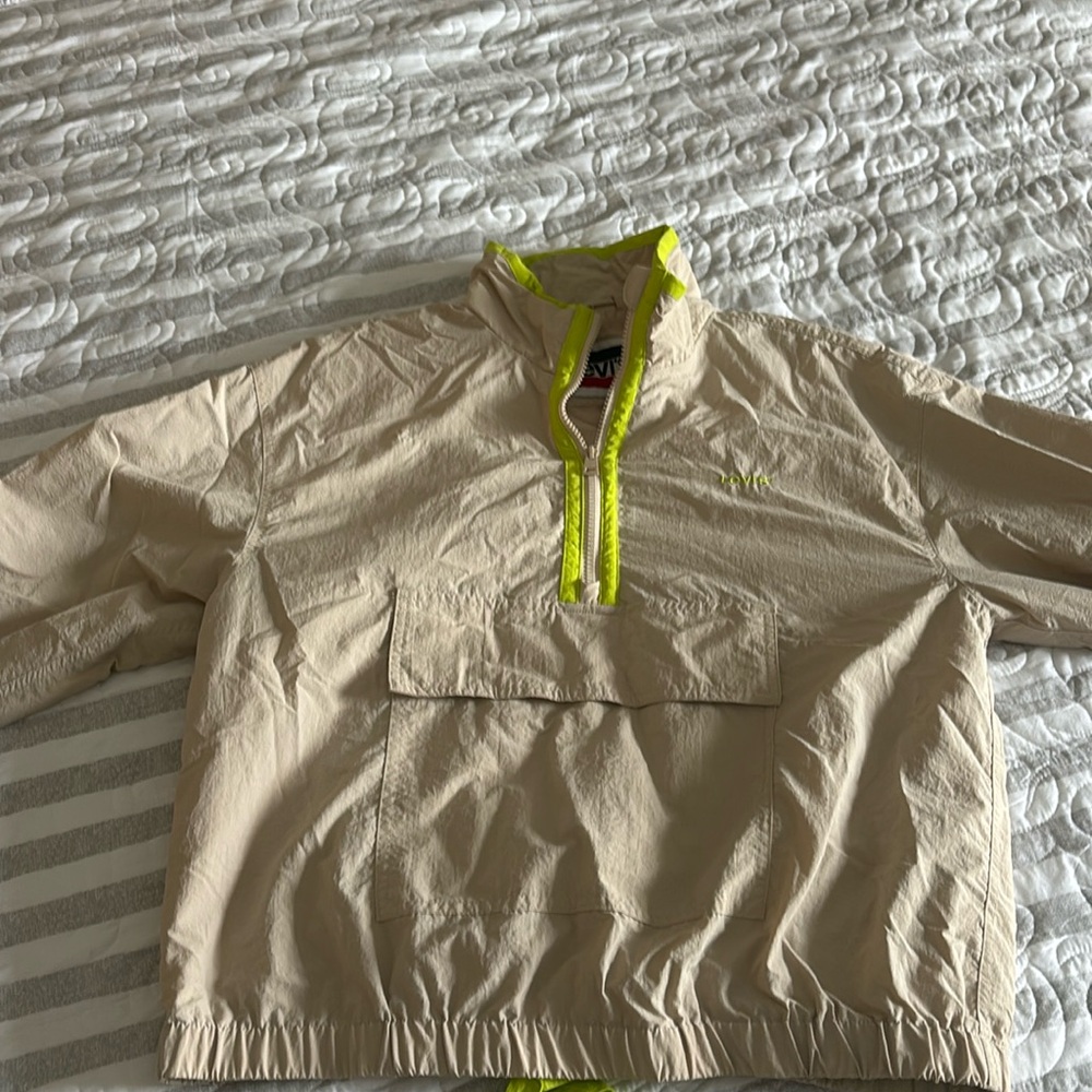 Wind breaker